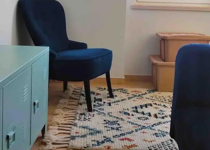 Townhouse Near Lighthouse & Big Waves アパート ナザレ