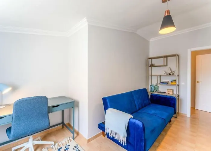 Townhouse Near Lighthouse & Big Waves アパート *